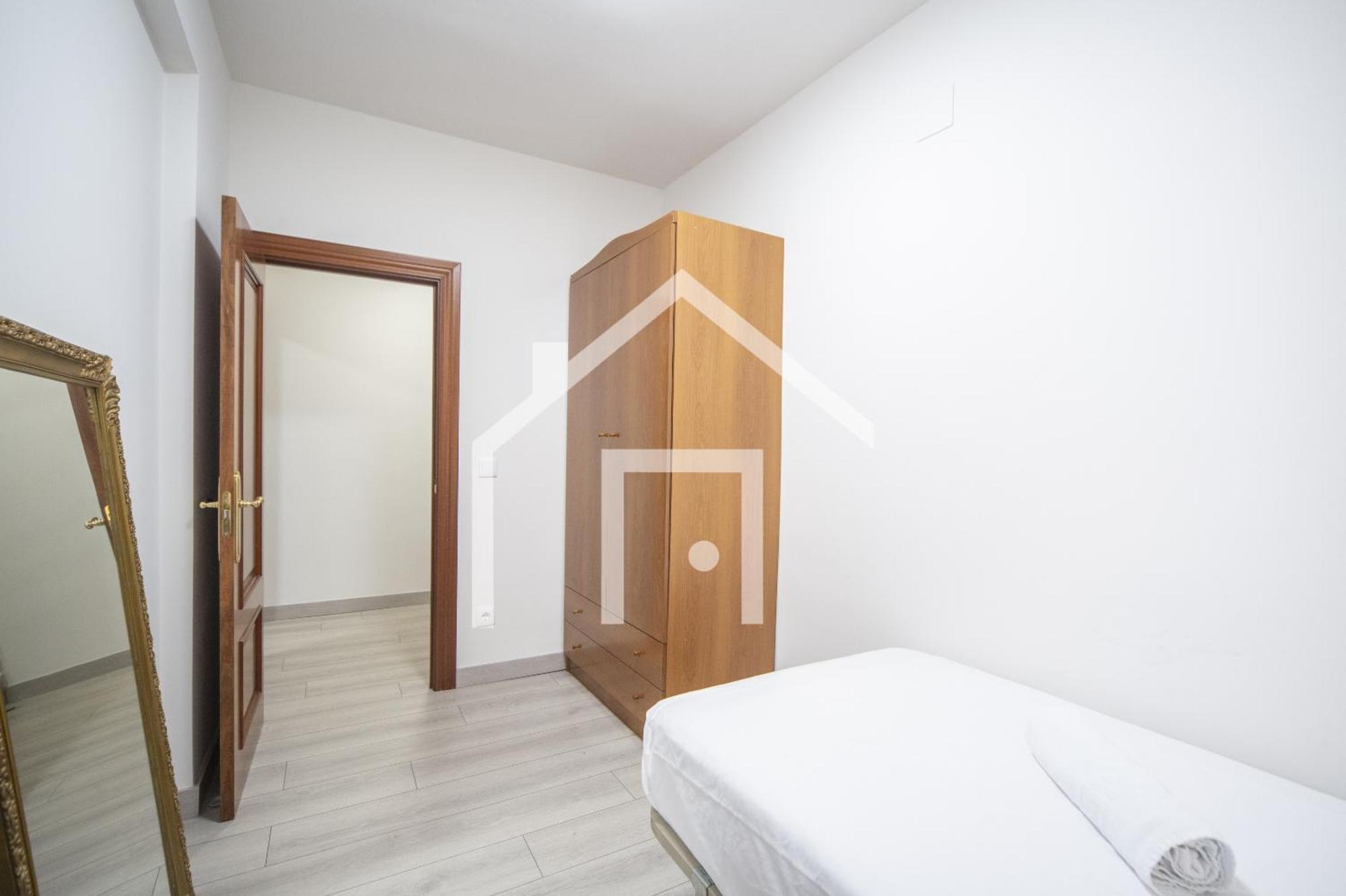 Atico Quintana II - Con Terraza, En El Centro Con Wifi Y Garaje Apartment Oviedo Bagian luar foto